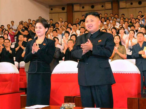 Ông Kim Jong-un lập ban nhạc nữ quyến rũ (4)