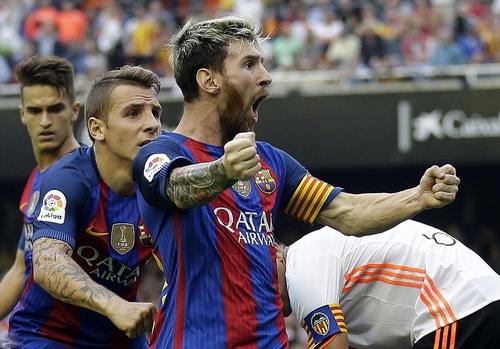 Sốc với hợp đồng 626 triệu bảng Messi tái ký cùng Barcelona - Ảnh 3.