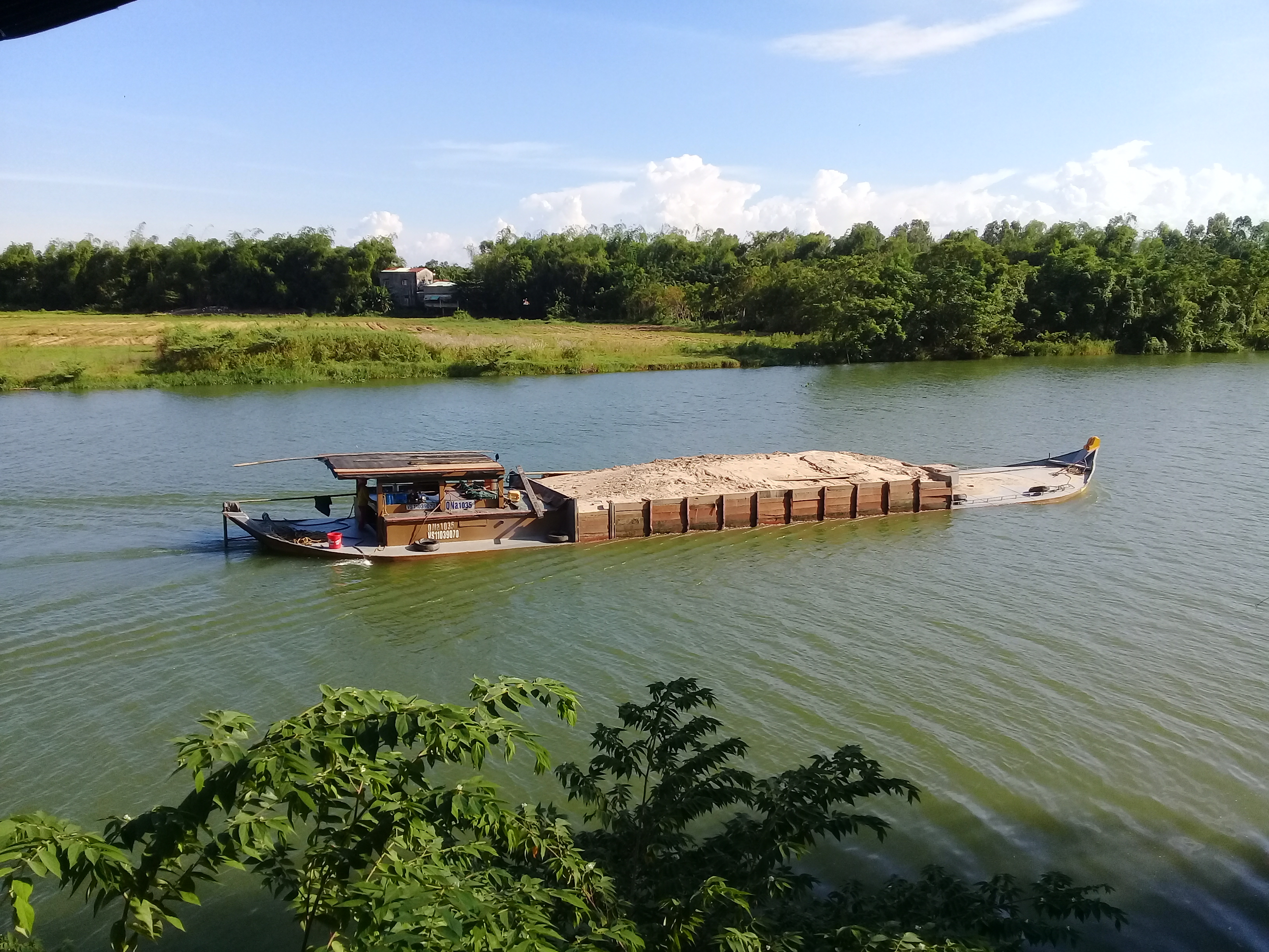 Dòng sông 200 năm tuổi - Ảnh 1. Dòng sông 200 năm tuổi - Ảnh 1.