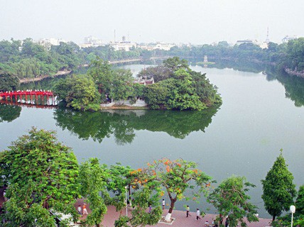 Hà Nội chi gần 30 tỉ đồng nạo vét hồ Hoàn Kiếm - Ảnh 1.