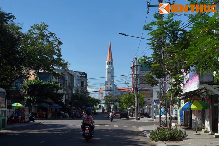 Khám phá nhà thờ Nhọn nổi tiếng ở Quy Nhơn - Ảnh 1. Khám phá nhà thờ Nhọn nổi tiếng ở Quy Nhơn - Ảnh 1.