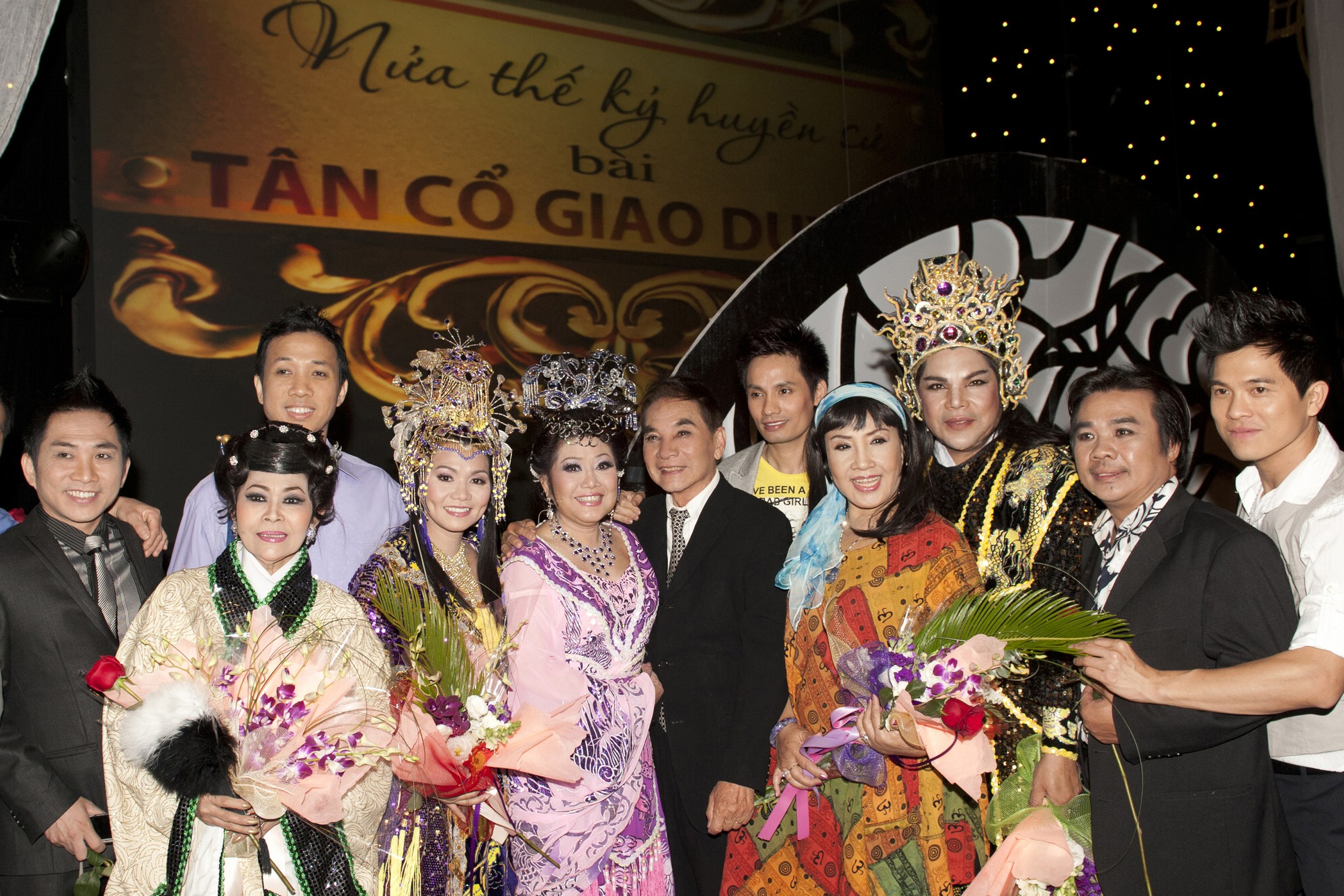 NSND Lệ Thủy: Thầy tôi từng đuổi nghệ sĩ bỏ vàng mua nghề - Ảnh 6. NSND Lệ Thủy: Thầy tôi từng đuổi nghệ sĩ bỏ vàng mua nghề - Ảnh 6.