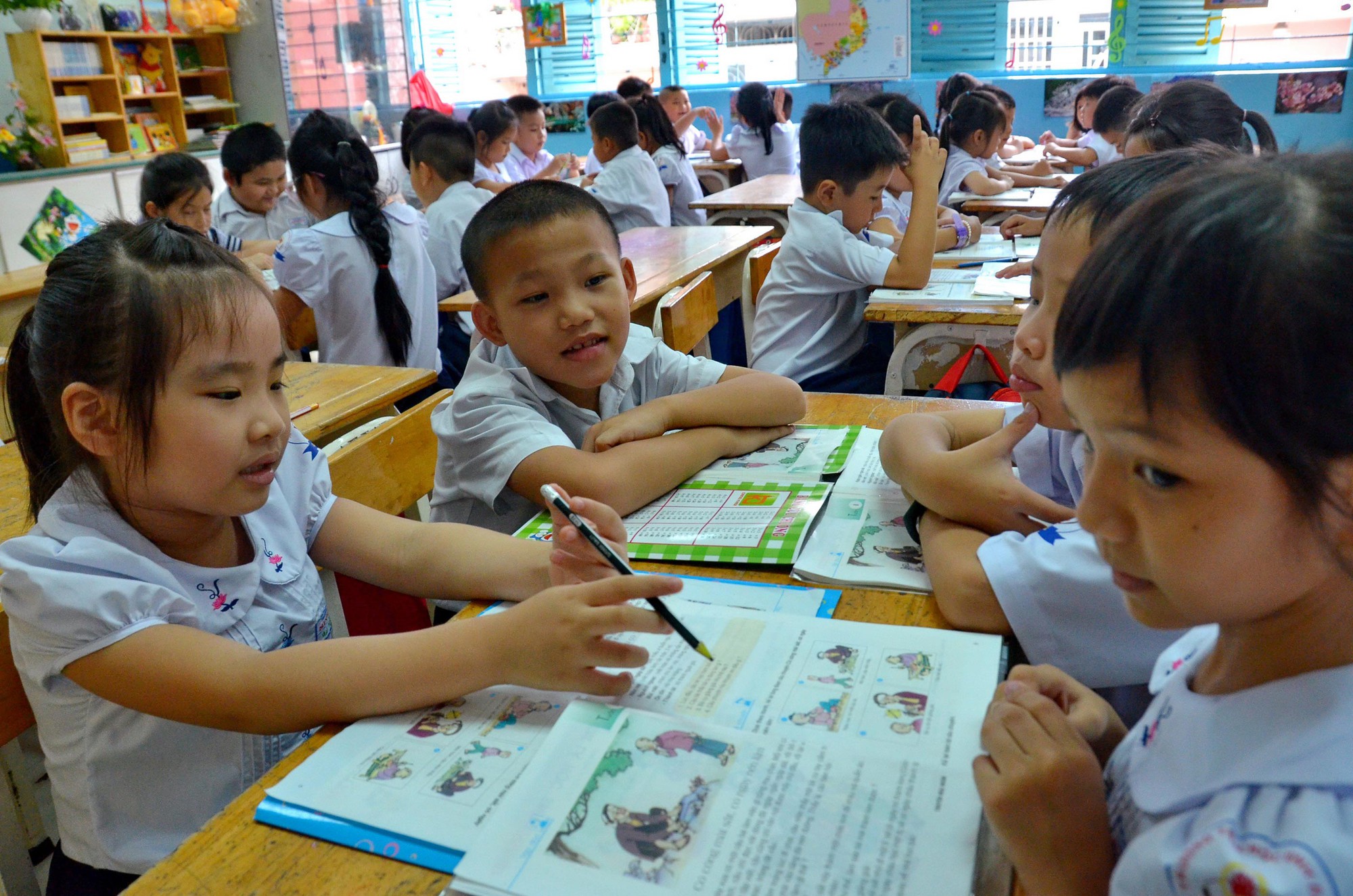 Chương trình phổ thông mới: Lùi mặc dù thế đừng nảy sinh mức giá! - Ảnh 1. Chương trình phổ thông mới: Lùi dù thế đừng phát sinh mức giá! - Ảnh 1.