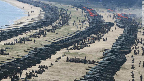 Triều Tiên tập trận pháo binh hôm 25-4 Ảnh: RODONG SINMUN