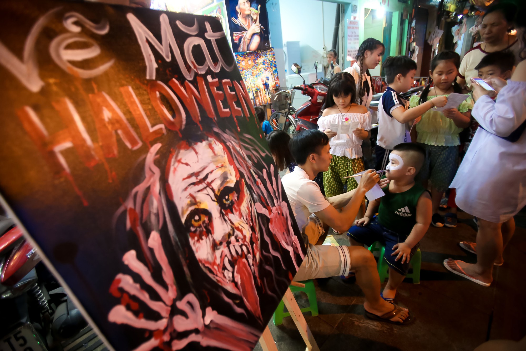 Ai sướng nhất đêm Halloween ở Sài Gòn? - Ảnh 4.
