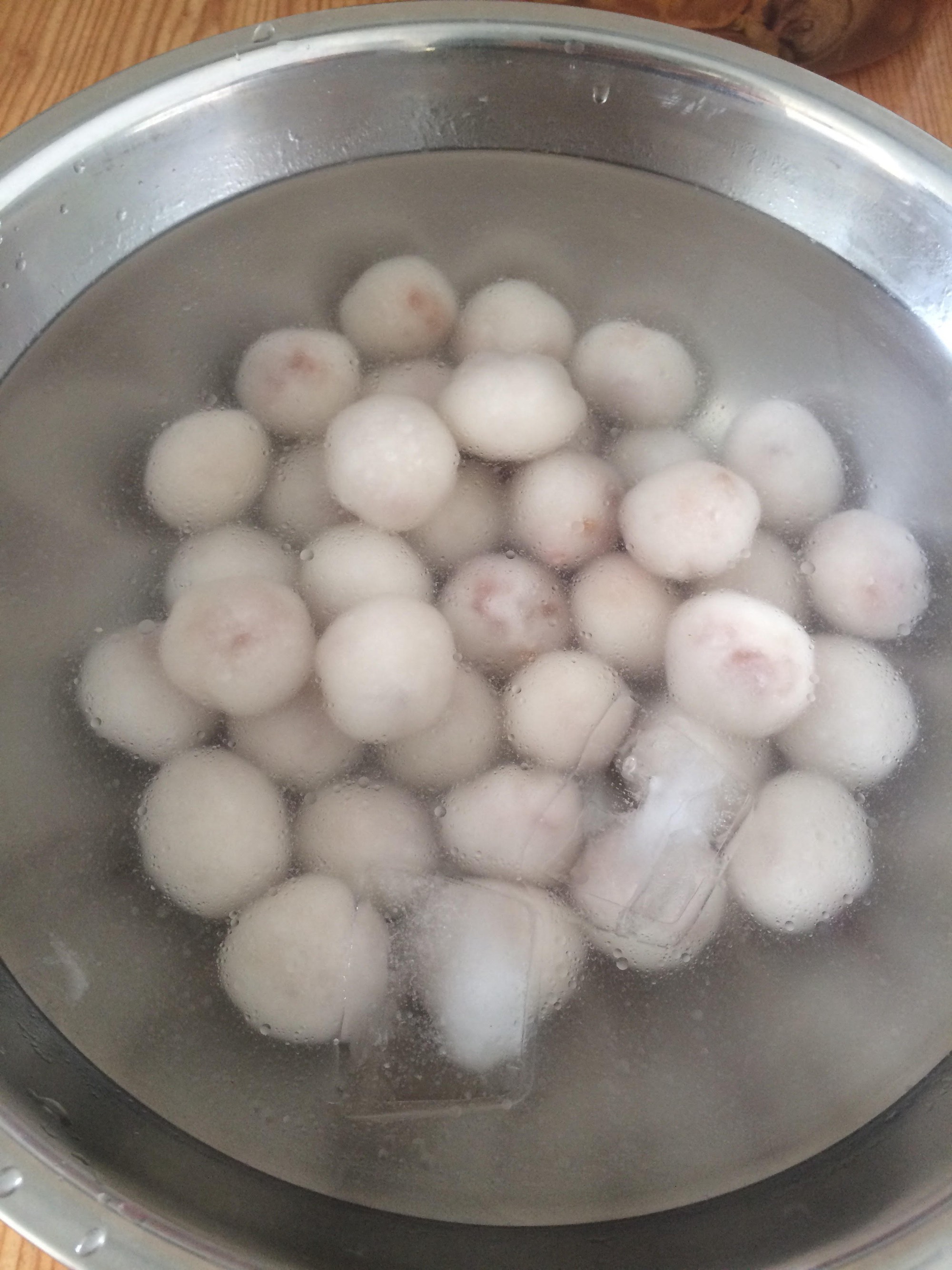 Chè heo quay, nghe kỳ kỳ nhưng mà cực ngon - Ảnh 3. Chè heo quay, nghe kỳ kỳ nhưng mà cực ngon - Ảnh 3.