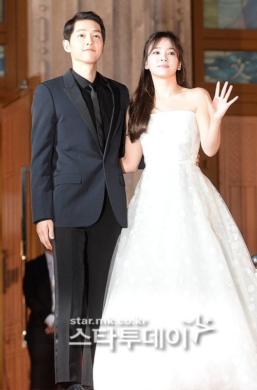 Mỹ nhân Song Hye Kyo theo Song Joong Ki về dinh - Ảnh 6.