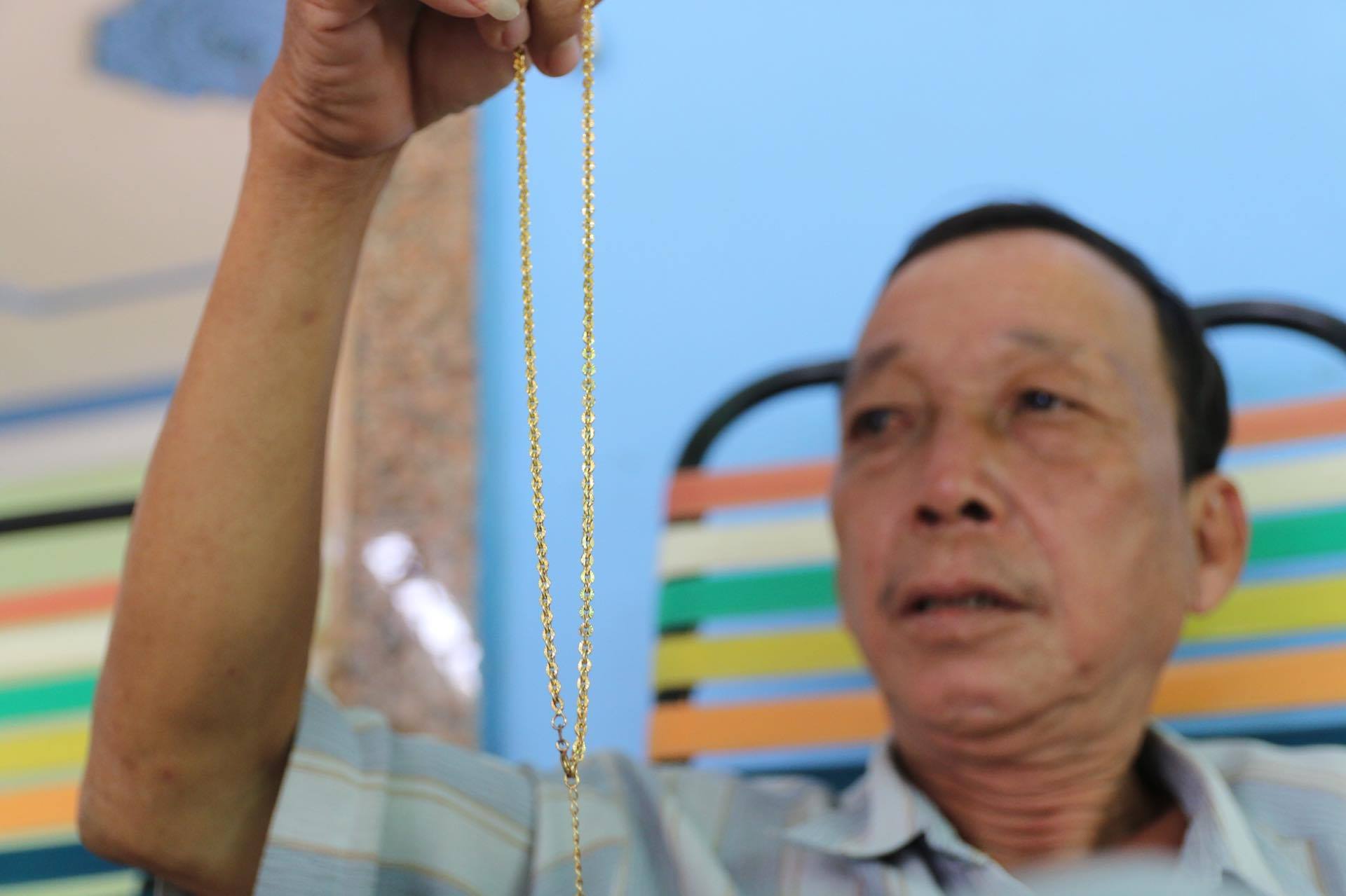 Bác tài xe ôm buồn ngủ gặp chiếu manh - Ảnh 1. Bác tài xe ôm buồn ngủ gặp chiếu manh - Ảnh 1.