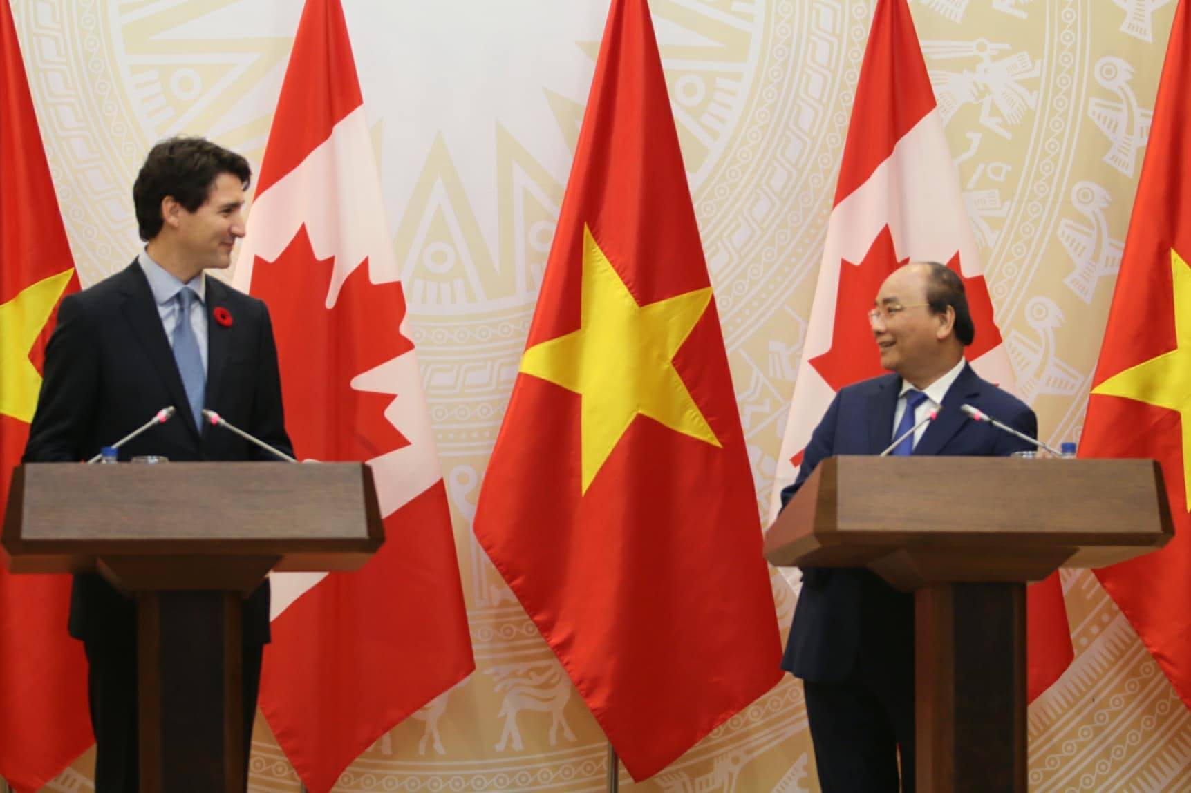 Thủ tướng Việt Nam - Canada nắm chặt tay nâng cấp quan hệ - Ảnh 4. Thủ tướng Việt Nam - Canada nắm chặt tay nâng cấp quan hệ - Ảnh 4.