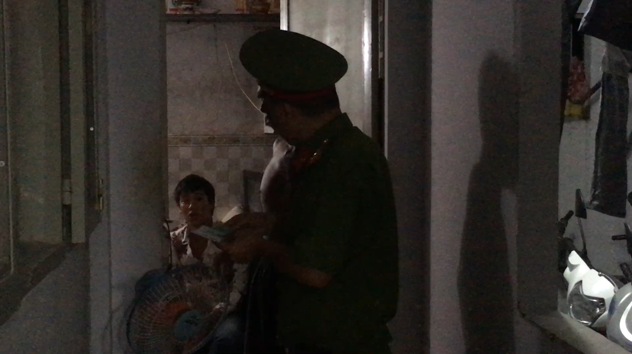 Đột k&iacute;ch c&agrave; ph&ecirc; v&otilde;ng chợ đầu mối - Ảnh 7.