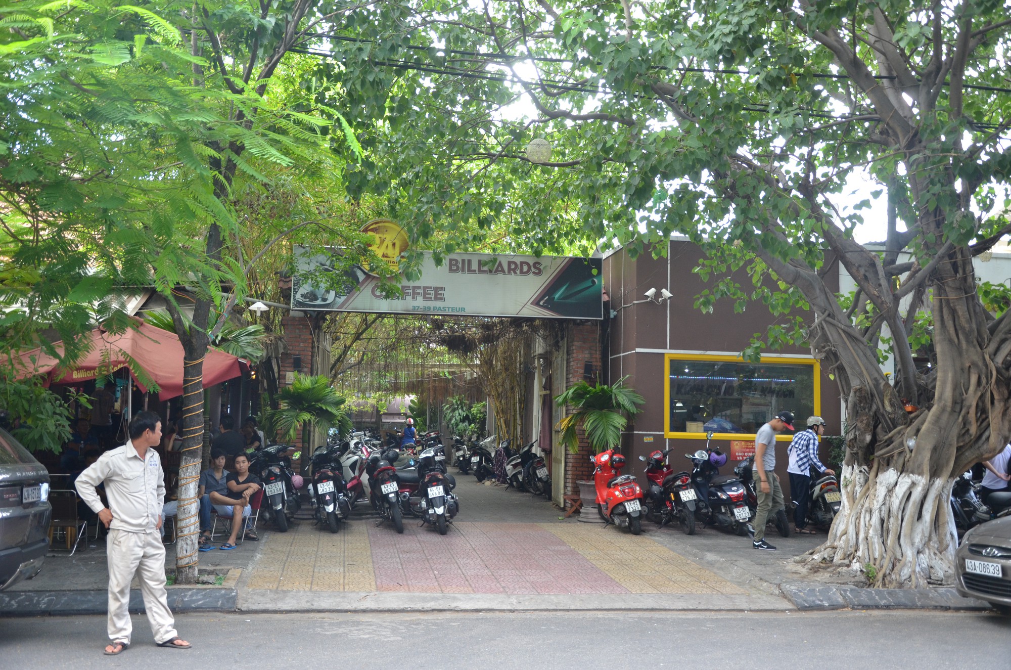 Ai đã đồng ý bán nhiều nhà, đất công sản về tay Vũ nhôm? - Ảnh 7. Ai đã đồng ý bán nhiều nhà, đất công sản về tay Vũ nhôm? - Ảnh 7.