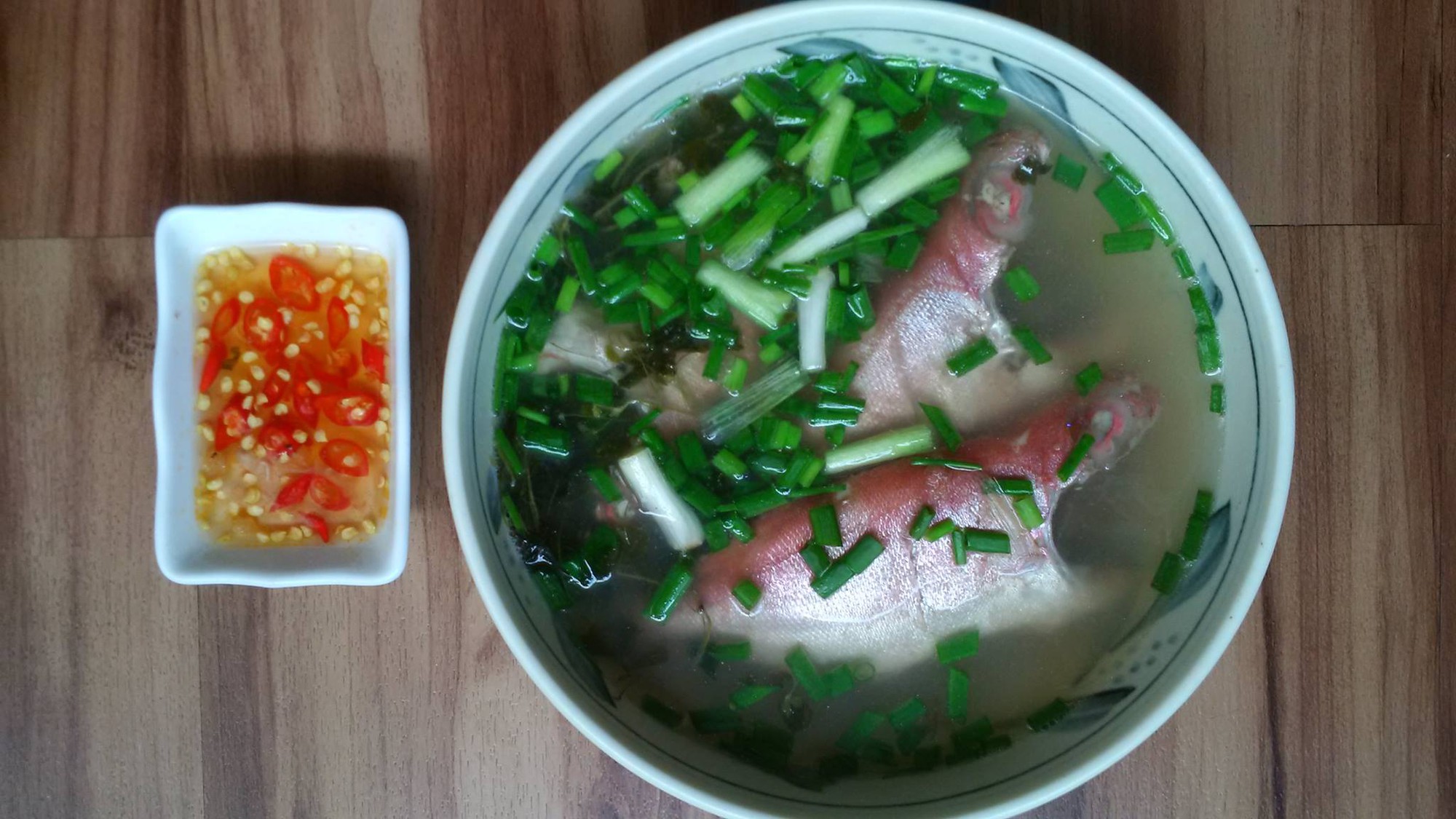 Thèm lắm tô canh cá thóc nấu me đất - Ảnh 4.