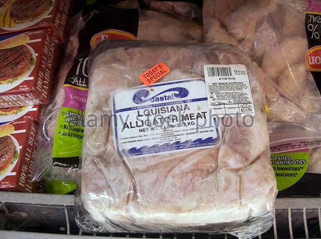 Vì sao thịt cá sấu “cháy hàng” ở Thái Lan? - Ảnh 6. Vì sao thịt cá sấu “cháy hàng” ở Thái Lan? - Ảnh 6.