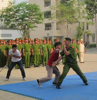 Đội Cảnh sát Hình sự Đặc nhiệm hướng Nam trong lần ra mắt