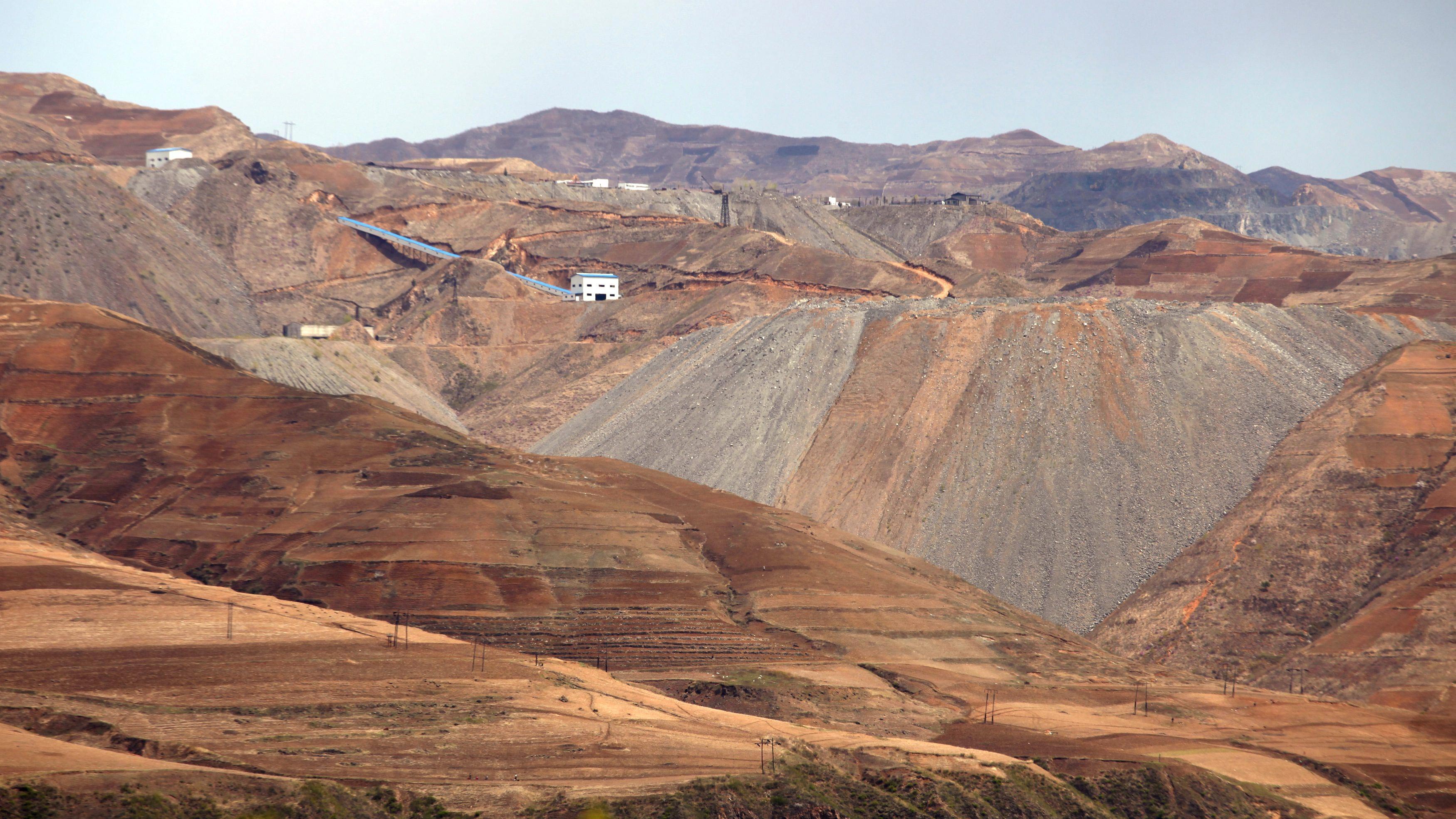 Triều Tiên ngồi trên kho báu ngàn tỉ USD - Ảnh 1. Triều Tiên ngồi trên kho báu ngàn tỉ USD - Ảnh 1.