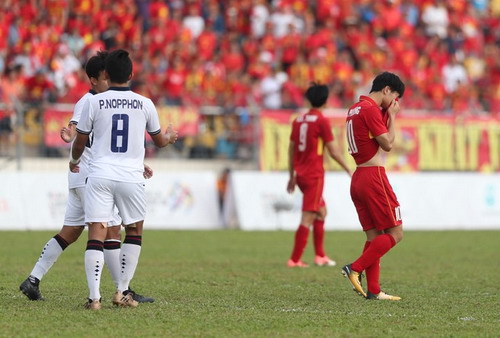 U22 Việt Nam - Thái Lan 0-3: Dừng chân SEA Games, HLV Hữu Thắng từ chức - Ảnh 3.