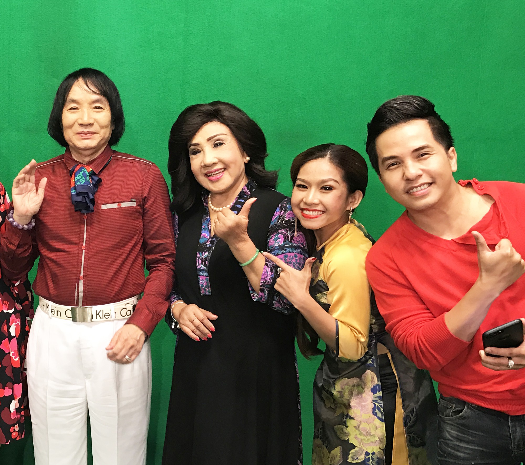 NSND Lệ Thủy: Thầy tôi từng đuổi nghệ sĩ bỏ vàng mua nghề - Ảnh 1. NSND Lệ Thủy: Thầy tôi từng đuổi nghệ sĩ bỏ vàng mua nghề - Ảnh 1.