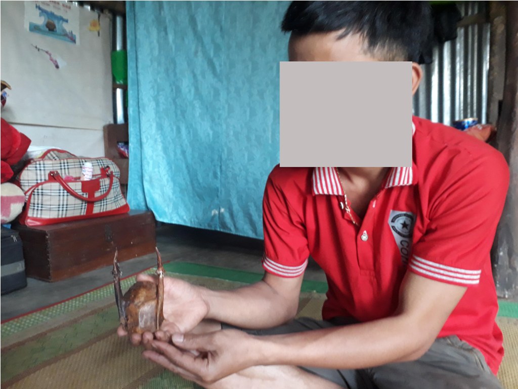 Anh H.V.M b&ecirc;n chiếc sừng được cho l&agrave; sừng cheo rất qu&yacute; hiếm