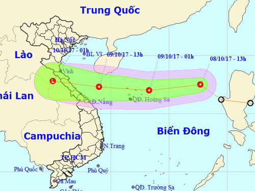 Áp thấp nhiệt đới lao “phi mã”, miền Trung đối mặt mưa lớn - Ảnh 1.