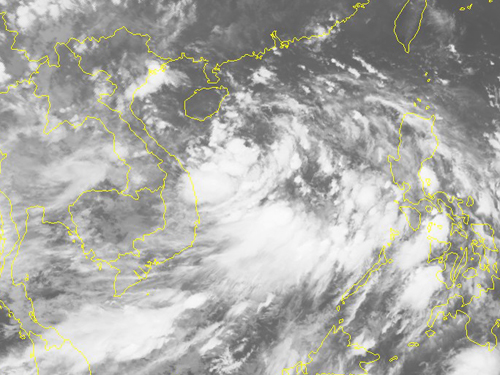 Áp thấp nhiệt đới khả năng mạnh lên thành bão, uy hiếp Bắc Bộ - Ảnh 2.