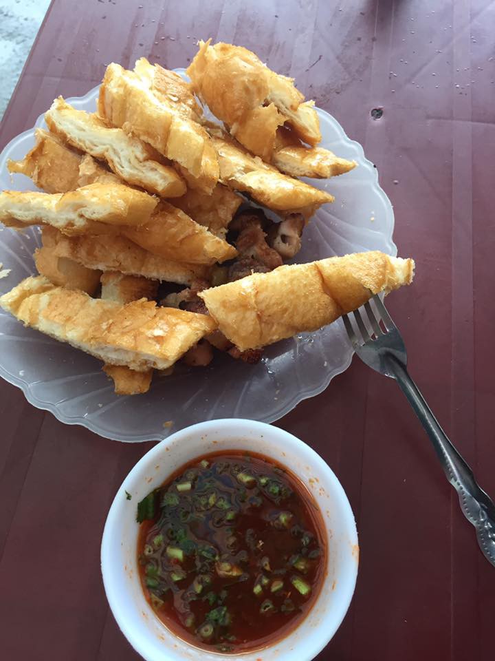 Chỉ là bánh mì thôi nhưng ăn ở Lạng Sơn khác đấy! - Ảnh 2. Chỉ là bánh mì thôi nhưng ăn ở Lạng Sơn khác đấy! - Ảnh 2.