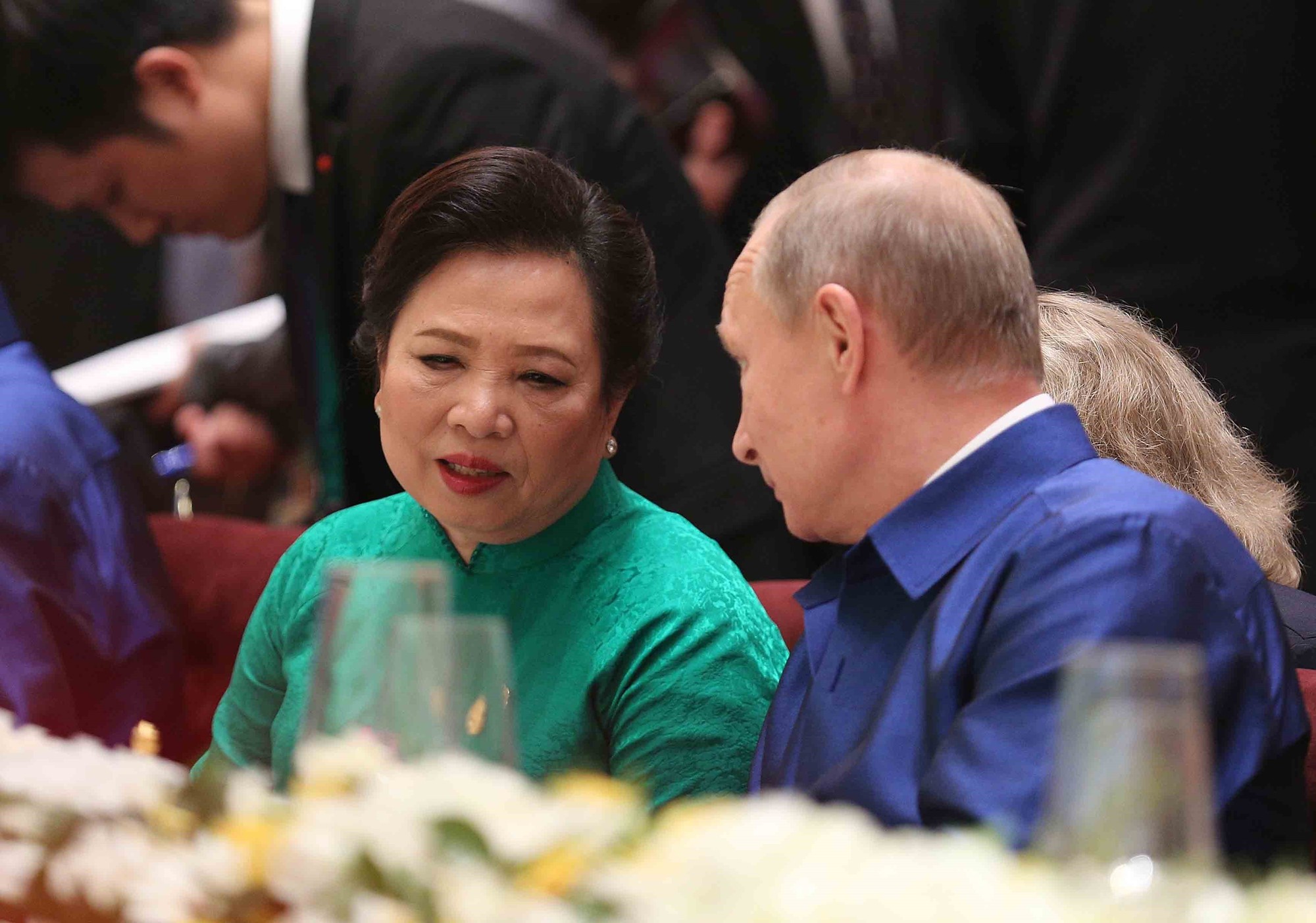 Những hình ảnh ấn tượng tại tiệc chiêu đãi các nhà lãnh đạo APEC - Ảnh 3. Những hình ảnh ấn tượng tại tiệc chiêu đãi các nhà lãnh đạo APEC - Ảnh 3.