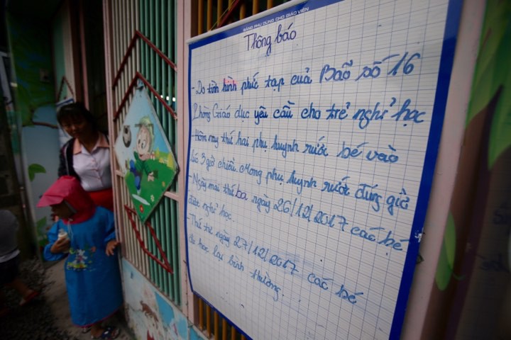 Học sinh tp sài gòn nghỉ học tránh bão Tembin từ sáng nay 25-12 - Ảnh 1. Học sinh thành phố hcm nghỉ học tránh bão Tembin từ sáng nay 25-12 - Ảnh 1.