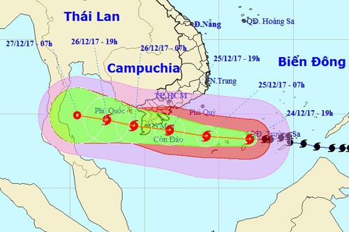 Ứng phó bão số 16: Chủ tịch UBND TP HCM yêu cầu không được chủ quan - Ảnh 1.