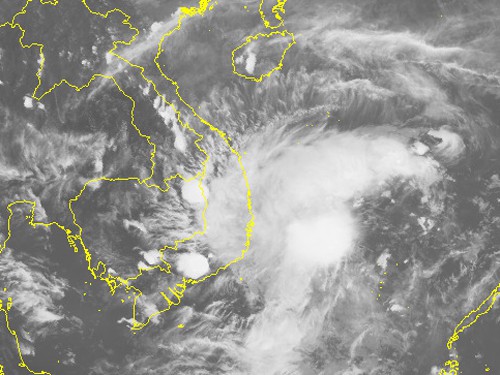 Bão số 14 khả năng đổ bộ Khánh Hòa-Bình Thuận vào trưa 19-11 - Ảnh 2.
