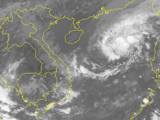 Bão số 13 có thể đổi hướng, suy yếu trước khi đổ bộ - Ảnh 2.