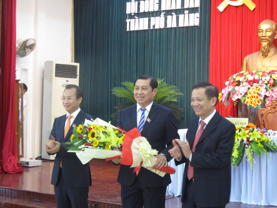 Con đường thăng tiến của Bí thư, Chủ tịch TP Đà Nẵng - Ảnh 1.