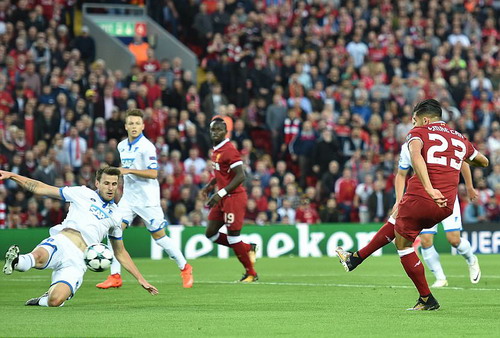 Mưa bàn thắng ở Anfield, Liverpool trở lại Champions League - Ảnh 3.