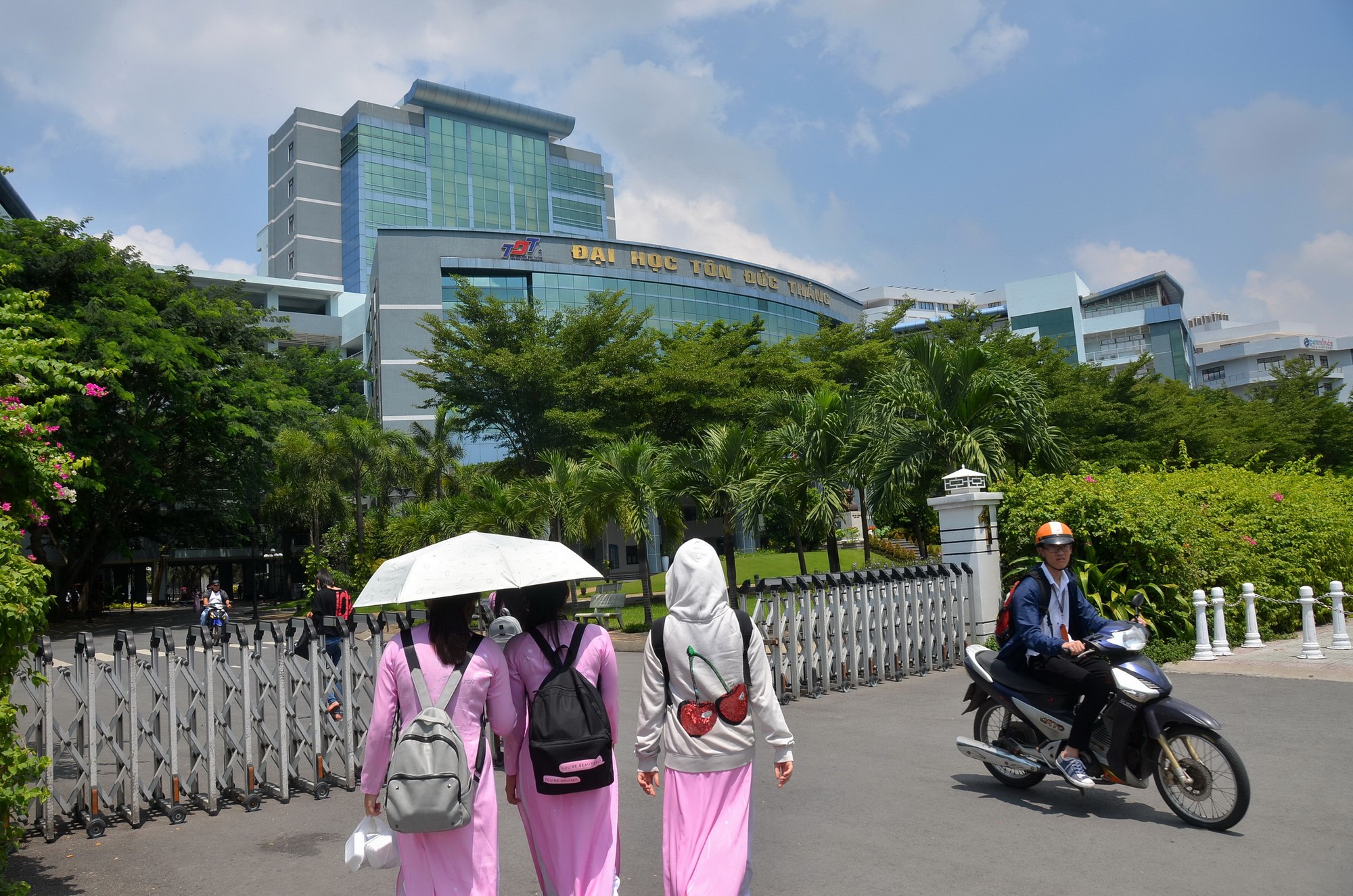 Trường ĐH được ra đời đơn vị tổ chức - Ảnh 1. Trường ĐH được ra đời doanh nghiệp - Ảnh 1.