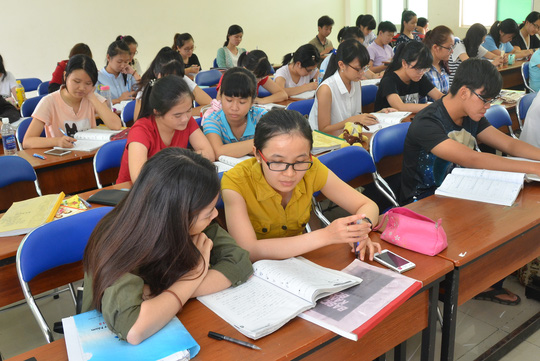 Đổi mới gấp gáp, giáo viên lo sợ - Ảnh 1. Đổi mới gấp gáp, giáo viên lo âu - Ảnh 1.