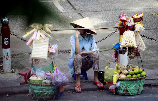 Tăng thuế GTGT chỉ là giải pháp cuối cùng - Ảnh 1.