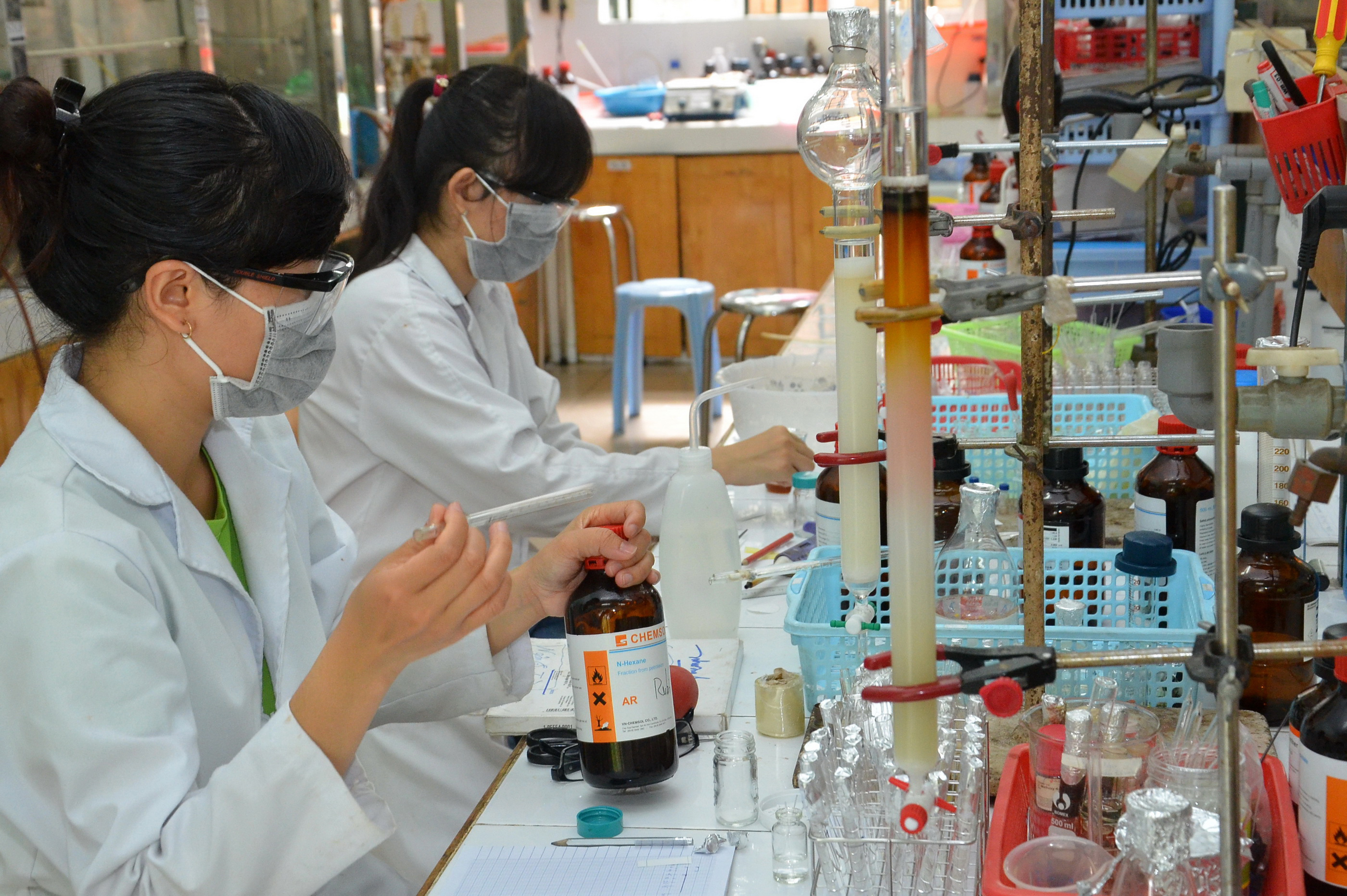 Nửa vời tự chủ đại học - Ảnh 1. Nửa vời tự chủ đại học - Ảnh 1.