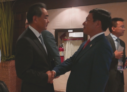Phó Thủ tướng Phạm Bình Minh gặp Ngoại trưởng Mỹ, Trung Quốc tại Manila - Ảnh 2.