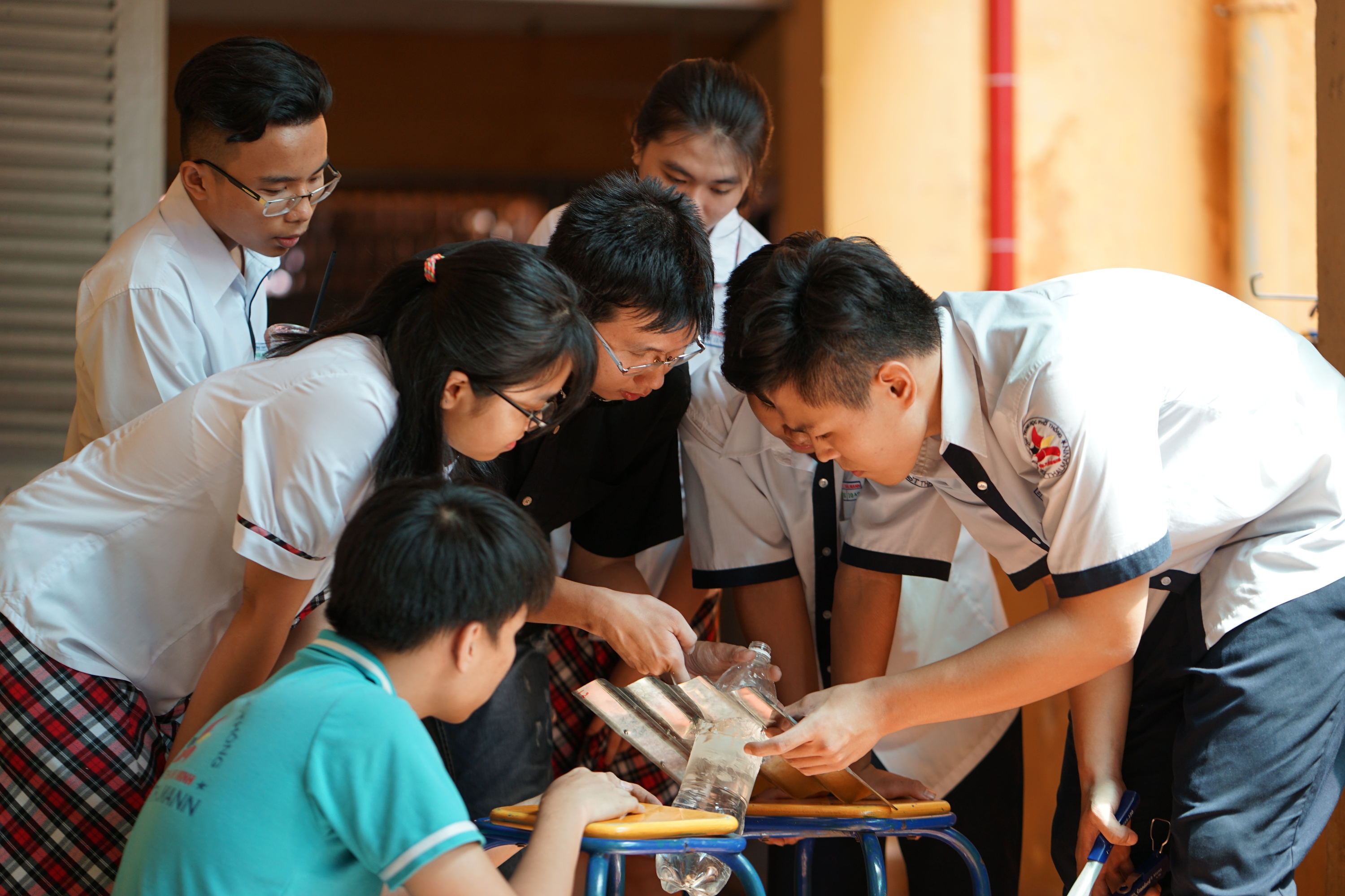 Giáo viên điêu đứng vì kế toán thất thường chuyển trường - Ảnh 1. Giáo viên điêu đứng vì kế toán thất thường chuyển trường - Ảnh 1.