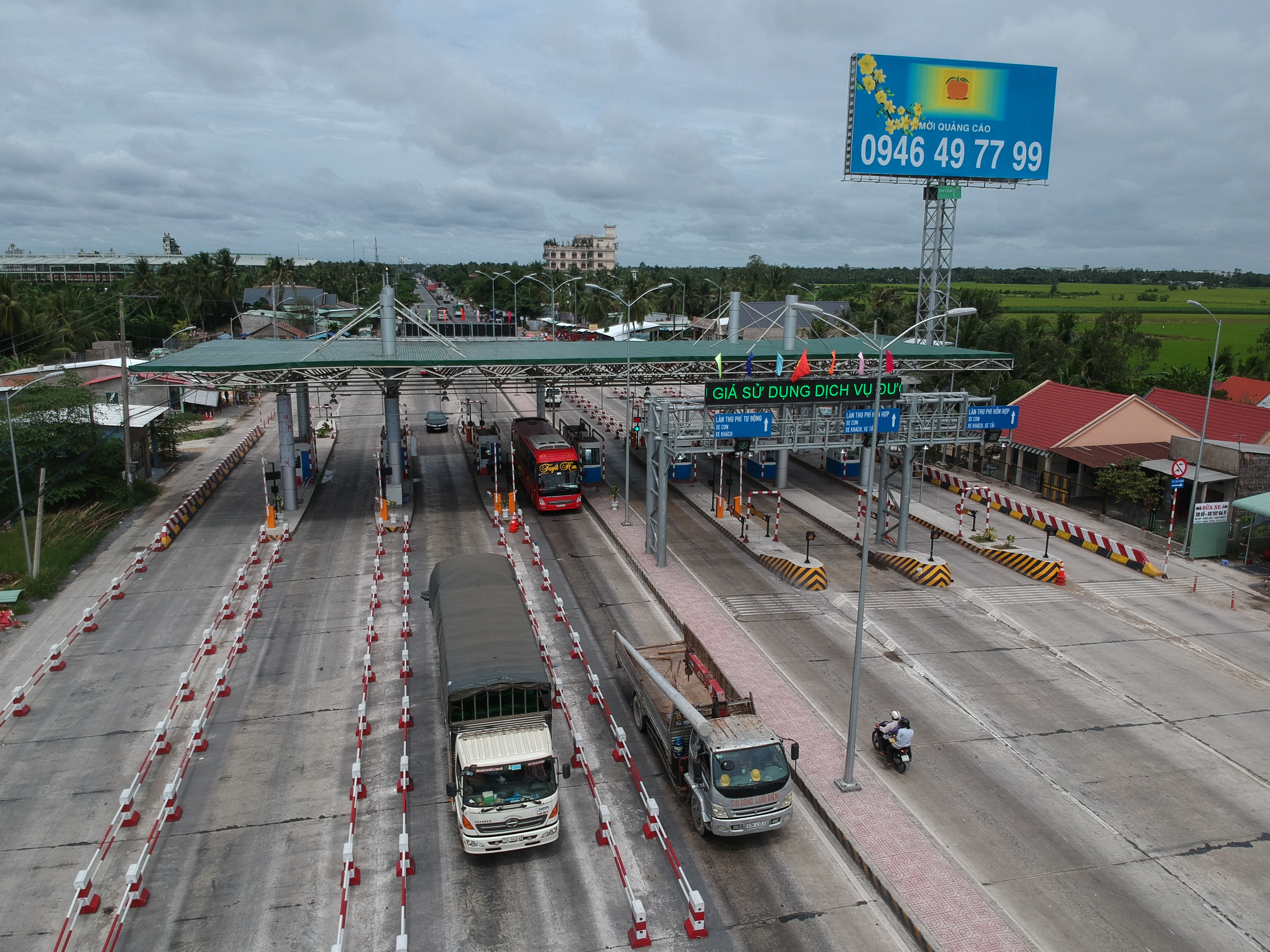 Chủ BOT Cai Lậy: Trả dự án nếu dời trạm vào đường tránh - Ảnh 1. Chủ BOT Cai Lậy: Trả dự án nếu dời trạm vào đường tránh - Ảnh 1.