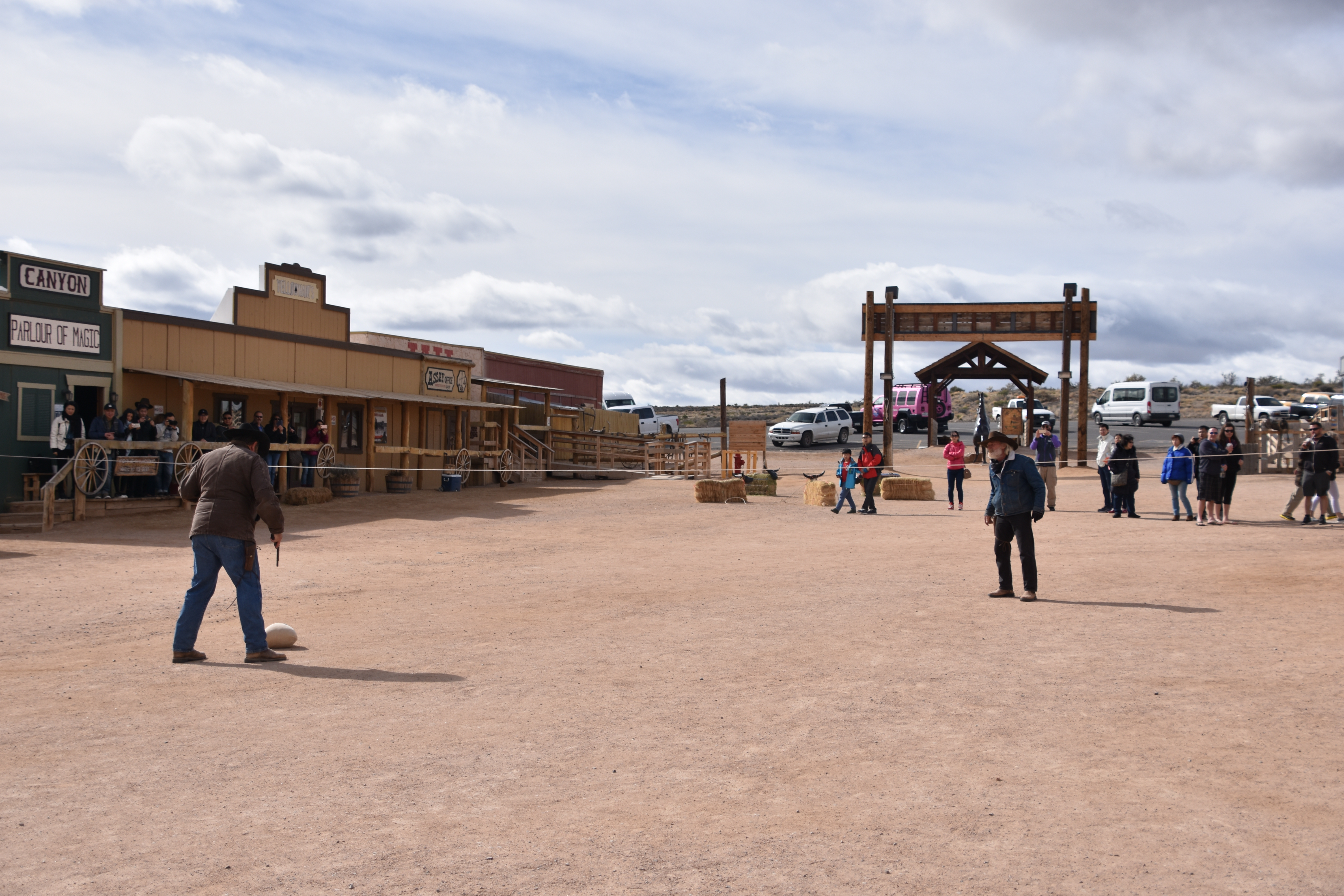 Một lần trong đời làm đại bàng dưới Đại Vực! - Ảnh 2. Một lần trong đời làm đại bàng dưới Đại Vực! - Ảnh 2.