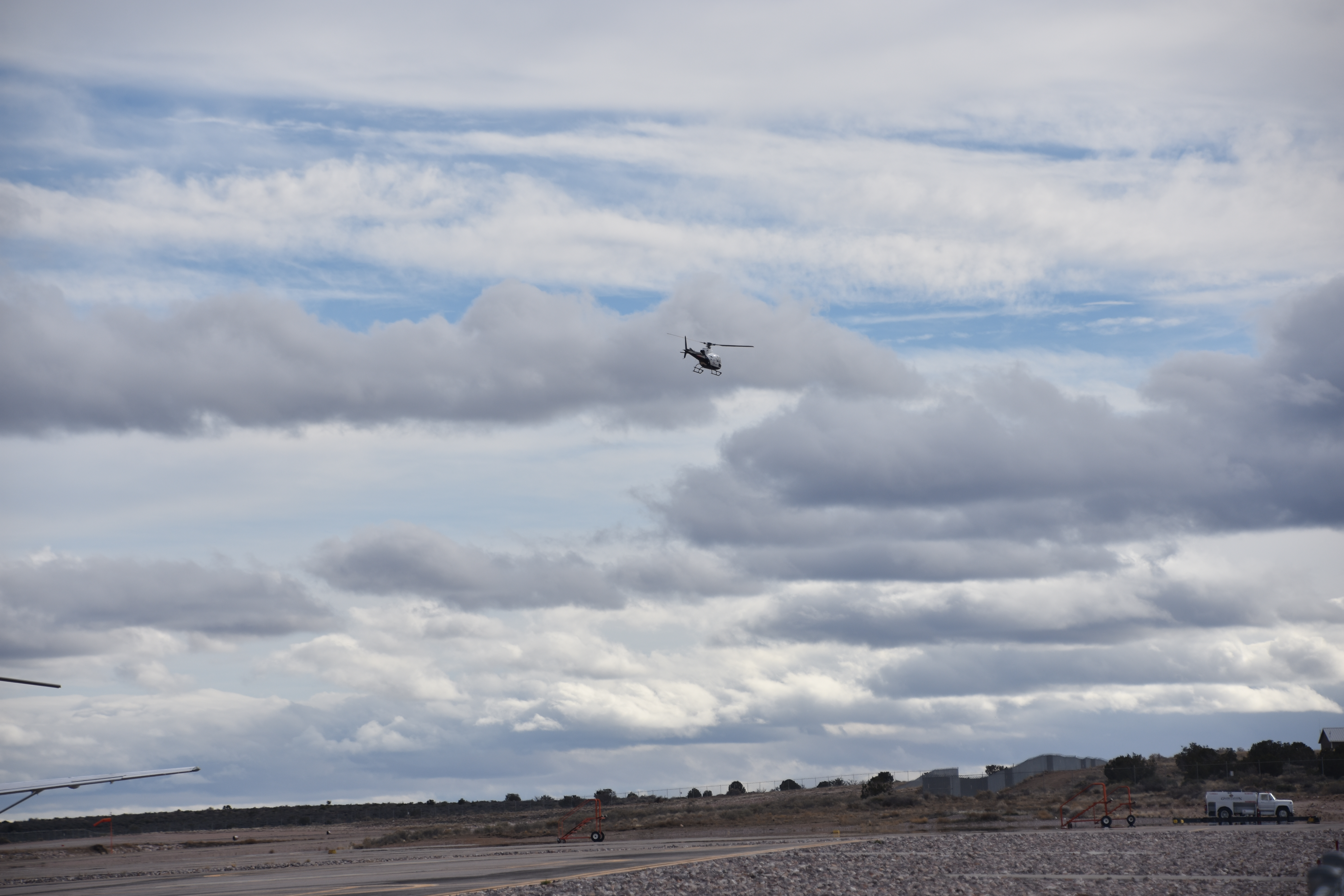 Một lần trong đời làm đại bàng dưới Đại Vực! - Ảnh 17. Một lần trong đời làm đại bàng dưới Đại Vực! - Ảnh 17.