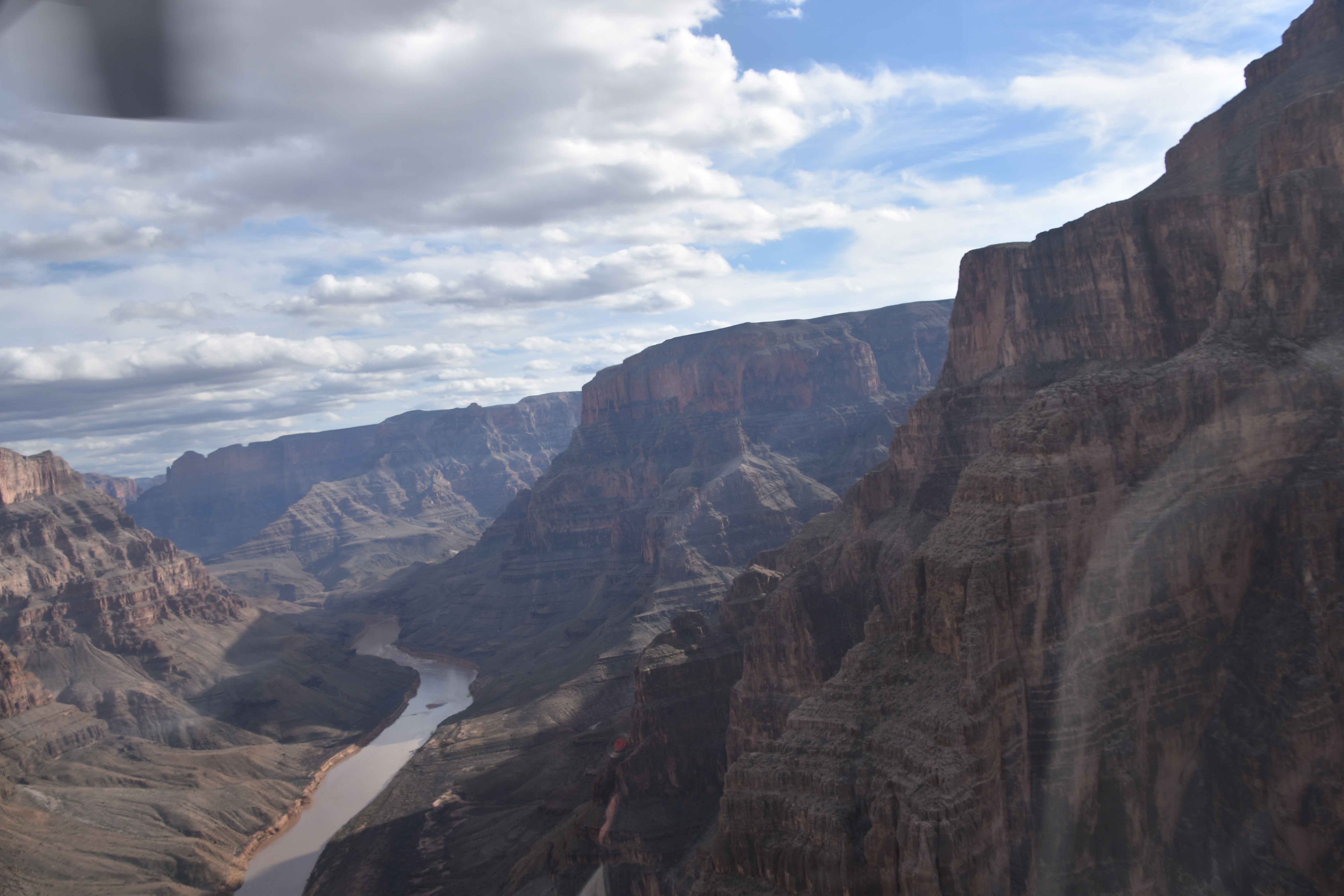 Một lần trong đời làm đại bàng dưới Đại Vực! - Ảnh 21. Một lần trong đời làm đại bàng dưới Đại Vực! - Ảnh 21.