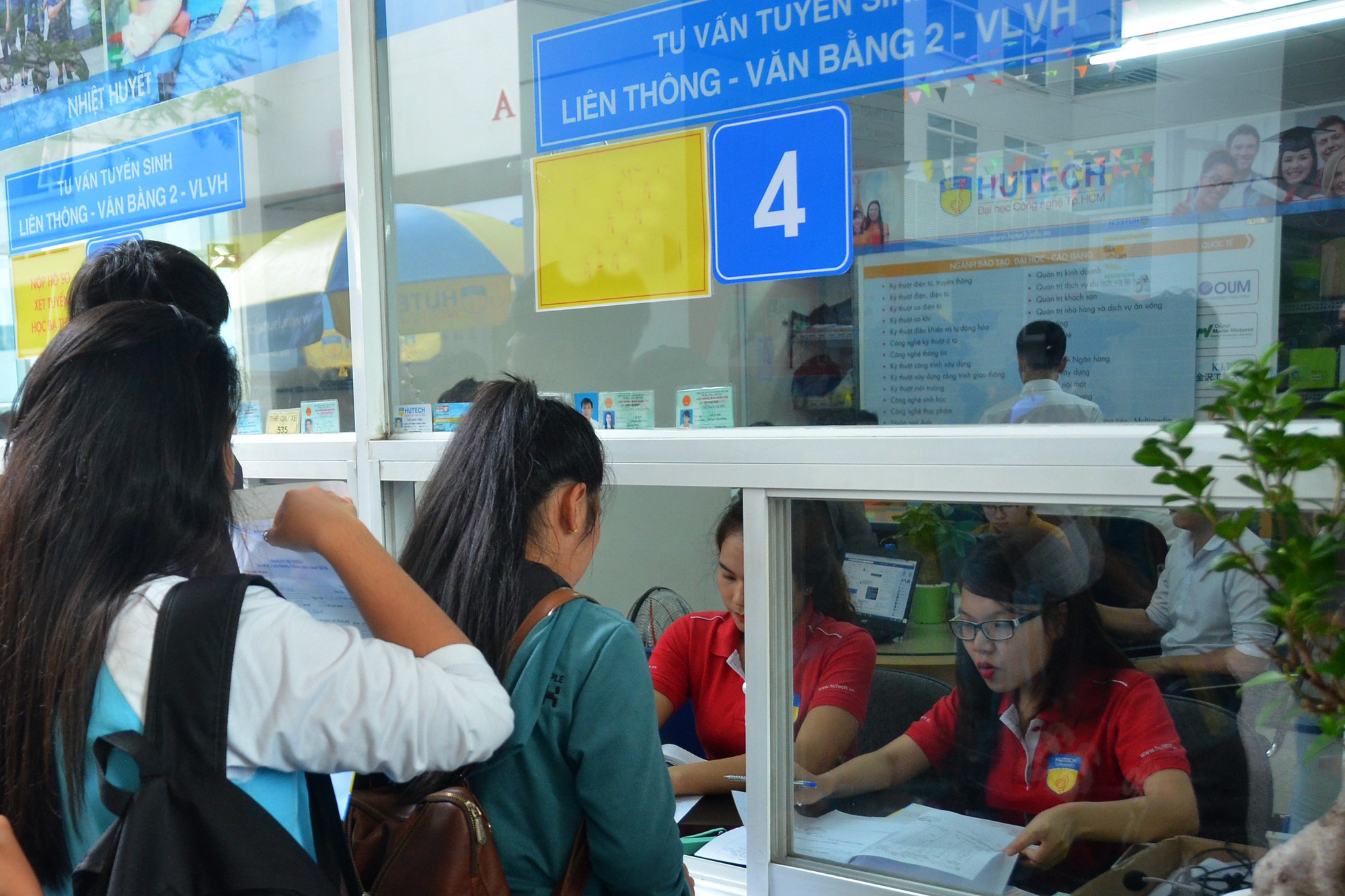 Hai hệ tập huấn khó cùng một chuẩn - Ảnh 1. Hai hệ đào tạo khó cùng một chuẩn - Ảnh 1.