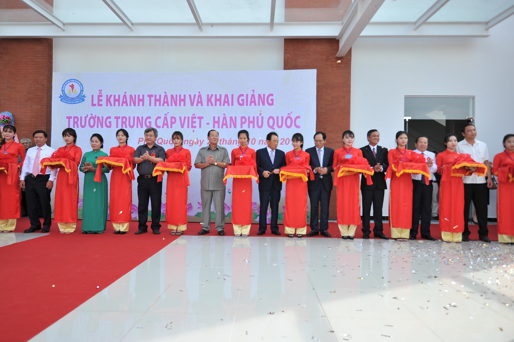 Phú Quốc có trường trung cấp nghề đầu tiên - Ảnh 1. Phú Quốc có trường trung cấp nghề trước tiên - Ảnh 1.