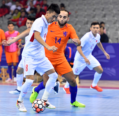 Tuyển futsal trình làng gương mặt mới - Ảnh 1.