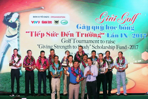 Giải golf Tiếp sức tân sinh viên đến trường - Ảnh 3.