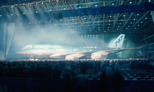 Người Mỹ tạm biệt nữ hoàng bầu trời Boeing 747 - Ảnh 1.
