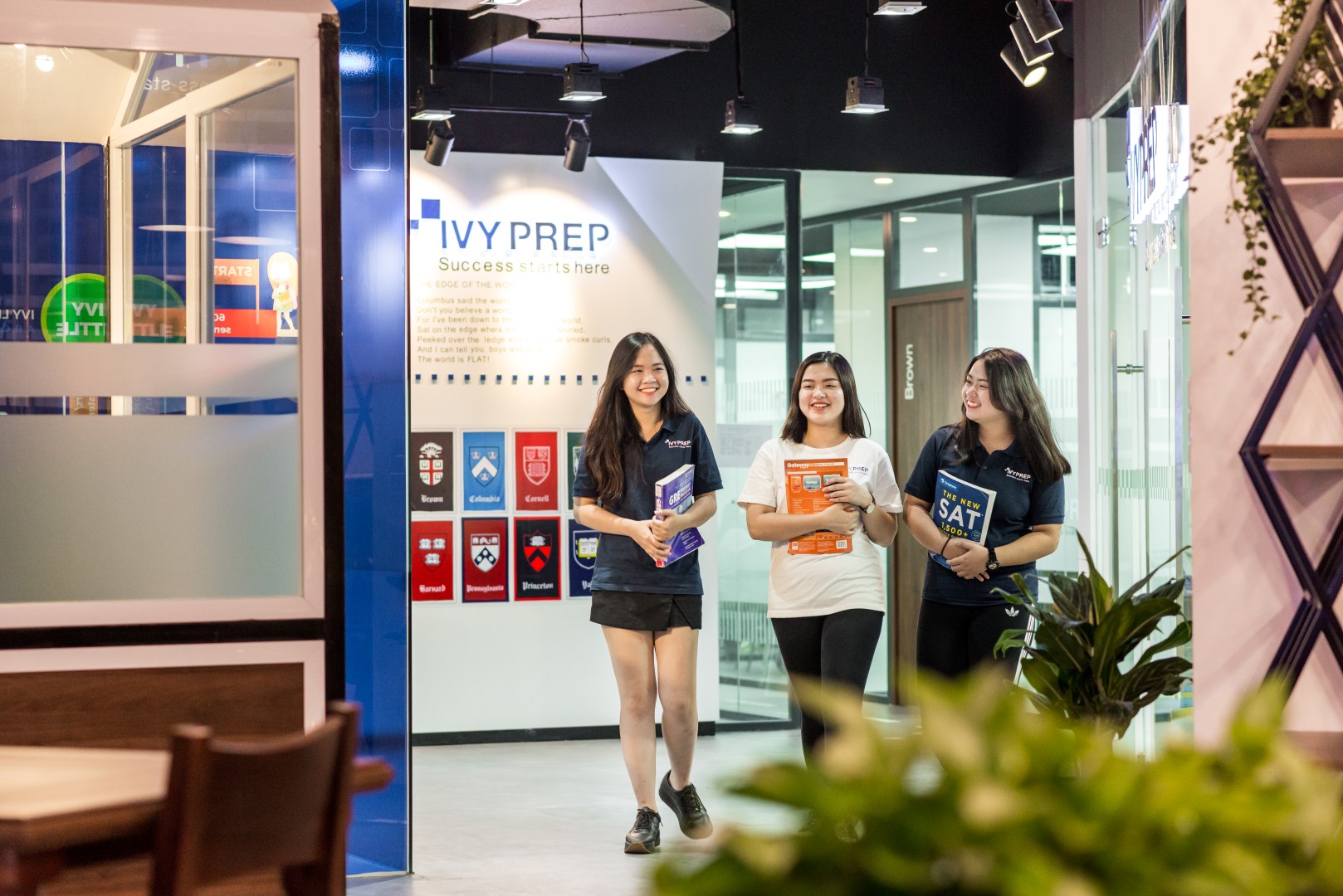 Dạy tiếng Anh sẽ trở nên lỗi thời? - Ảnh 2. Dạy tiếng Anh sẽ trở nên lỗi thời? - Ảnh 2.