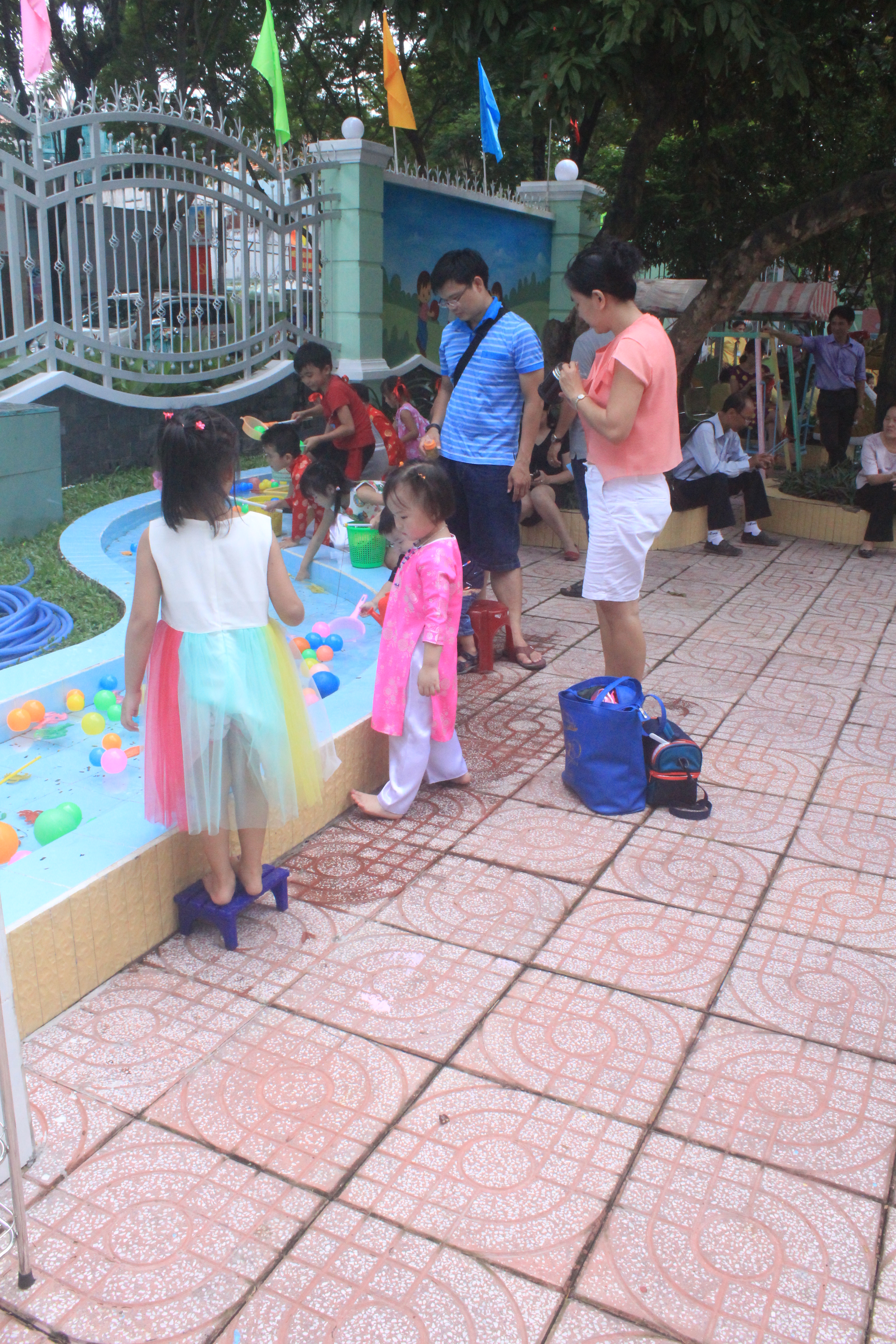 Toàn cảnh mức thu học phí năm học mới tại tp sài gòn - Ảnh 2. Toàn cảnh mức thu học phí niên học mới ở tp. hcm - Ảnh 2.