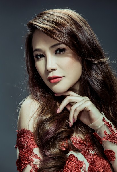 Ba lý do Hồ Quỳnh Hương bỏ ngang chương trình Bạn là ngôi sao - Ảnh 2. Ba lý do Hồ Quỳnh Hương bỏ ngang chương trình Bạn là ngôi sao - Ảnh 2.